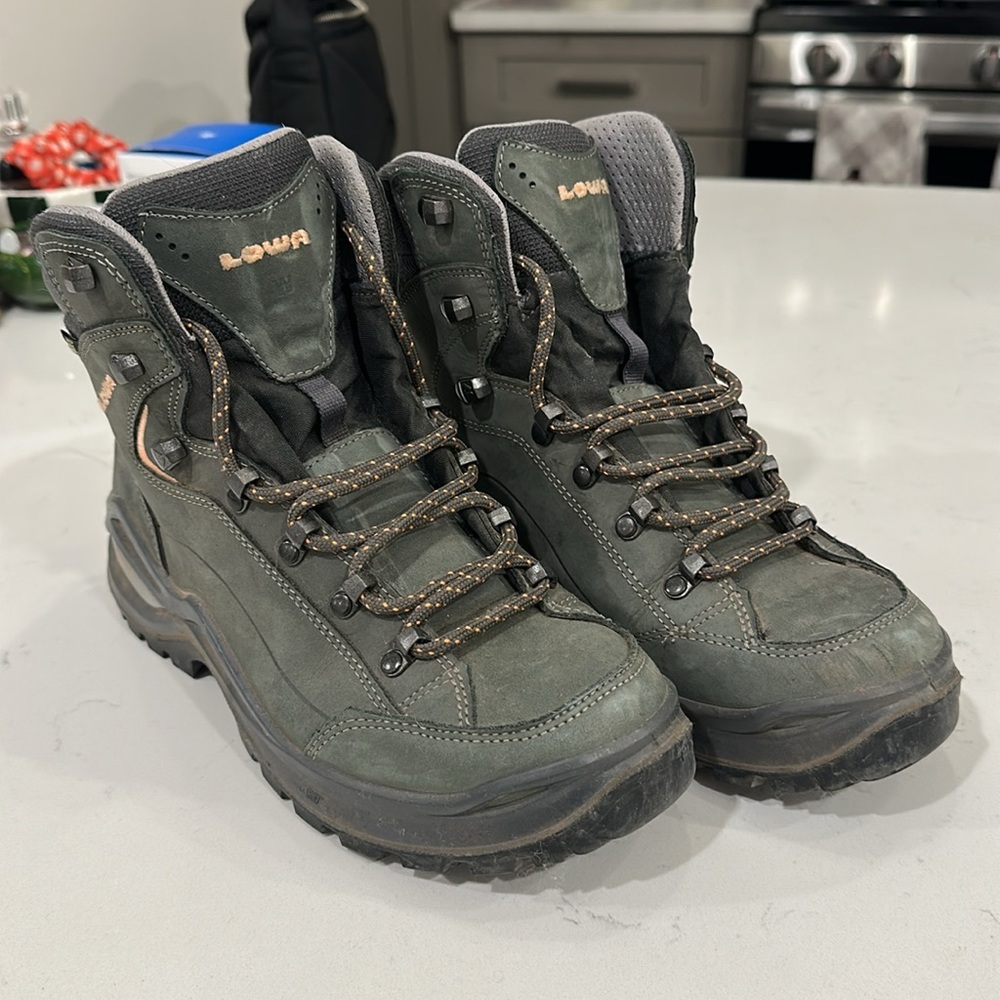 Lowa Renegade Evo GTX Mid Hiking Boots - Picture 8 of 10